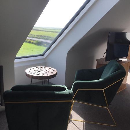 Ceol Na Dtonnta Hotell Doolin Exteriör bild
