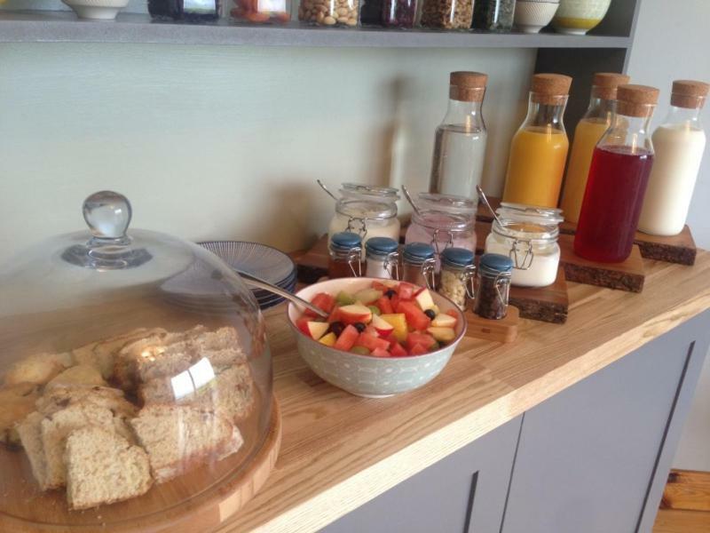 Ceol Na Dtonnta Hotell Doolin Exteriör bild