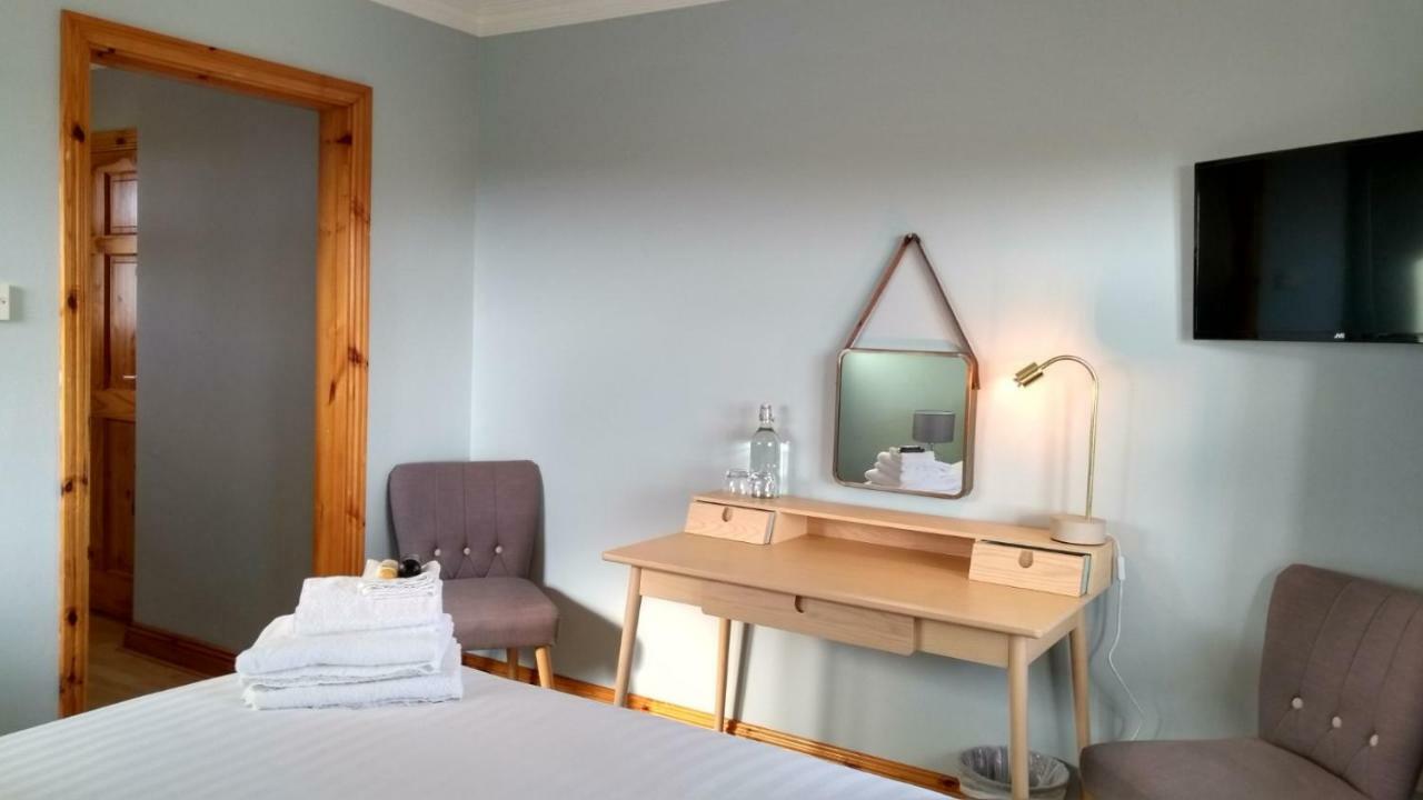 Ceol Na Dtonnta Hotell Doolin Exteriör bild