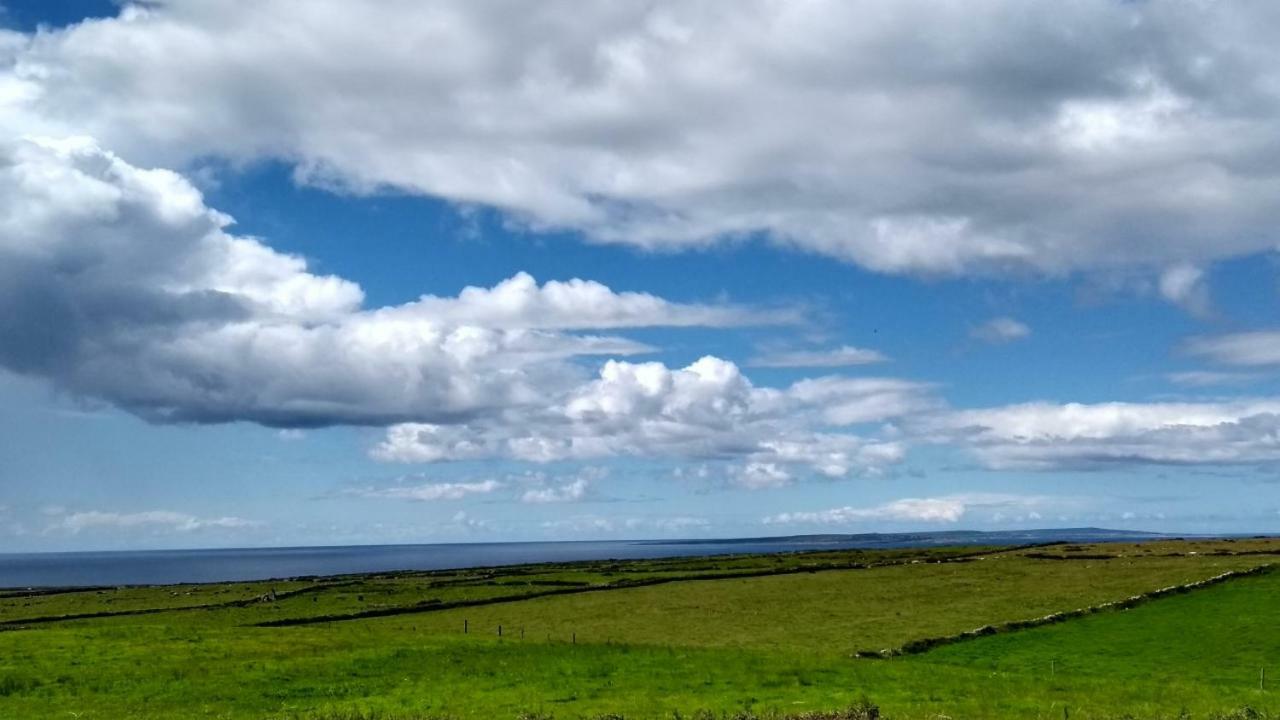 Ceol Na Dtonnta Hotell Doolin Exteriör bild